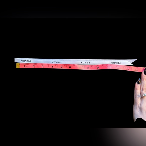 PRADA WHITE RIBBON ONLY 26” - Picture 4 of 4